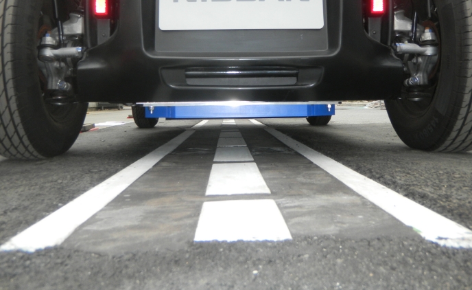 自動車メーカーとの共同開発